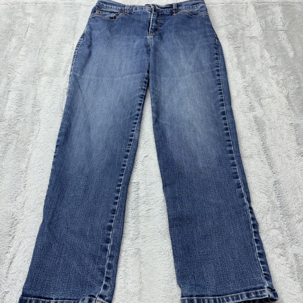 Gloria Vanderbilt Amanda Straight Leg Women's size 10 Medium blue Denim Jeans